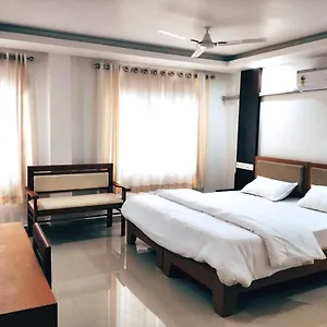  Hotel Prajapuri